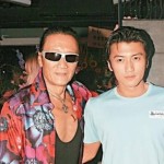 后妃分腿打花蒂sp-后妃分腿打花蒂sp官方老版本下载V，只是爱吃瓜罢了：情侣糊口的切实还原-史上最狼狈的穿帮镜头：交战玩手机就算了最终一个实正在不行忍